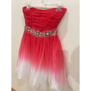 PRICE DROP Short Red/White Ombré Prom Dress